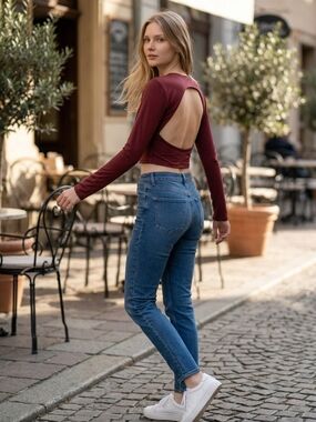 Pull&Bear Burgundy Long-Sleeve Cutout Crop Top